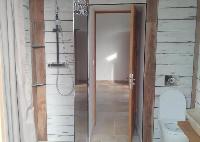 Manoir De Cavanies Bed & Breakfast Cahors